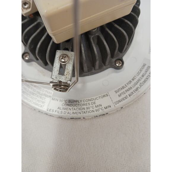 Intertek 7.5" Canned Light USED GOOD OK For WET Works - Picture 8 of 13